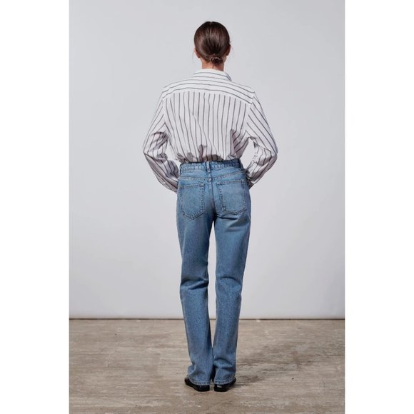 NWT Zara medium wash blue mid-rise slim fit straight leg denim jeans, US6 - Picture 3 of 10